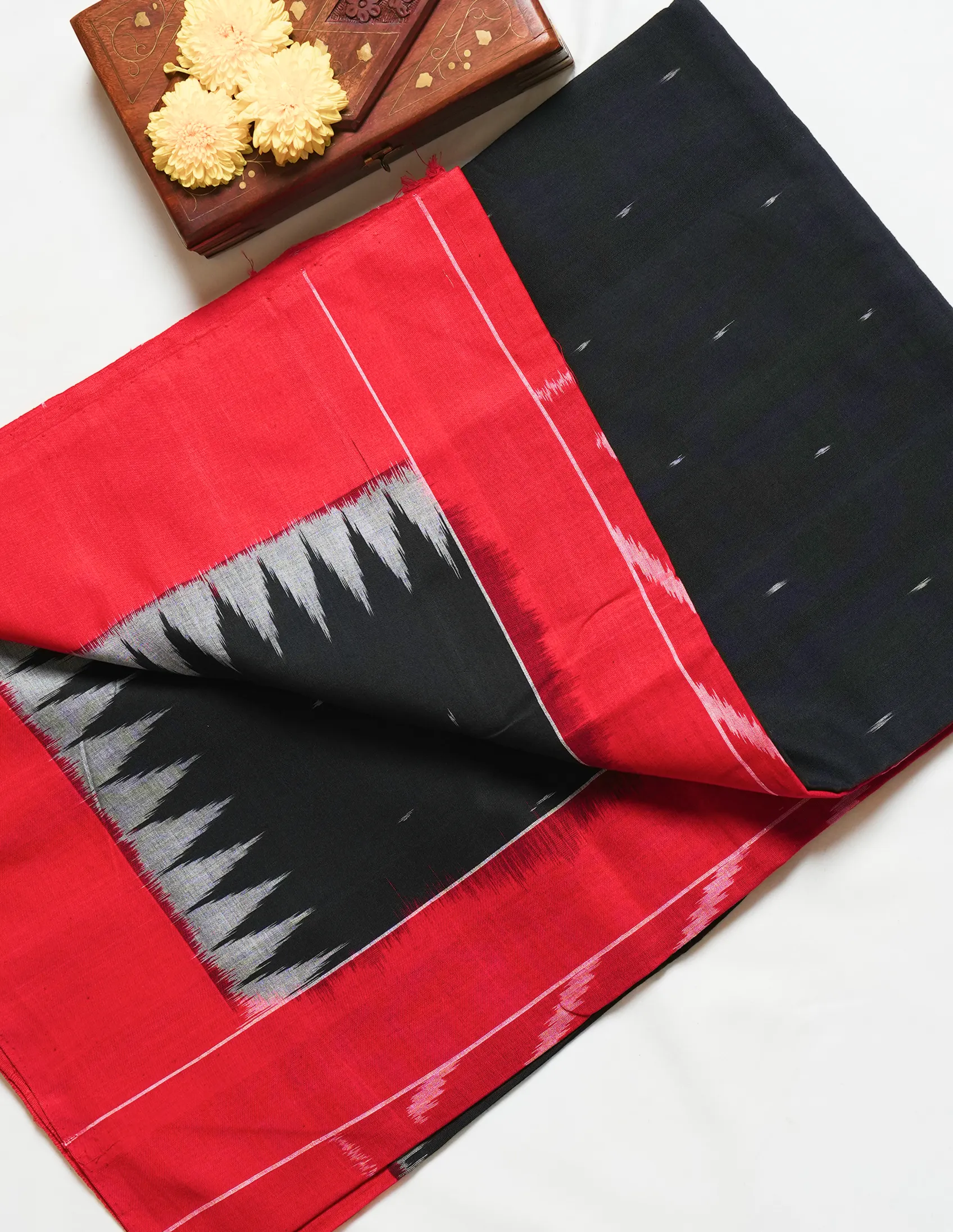 Black & Red Ikat Cotton Saree - Image 4