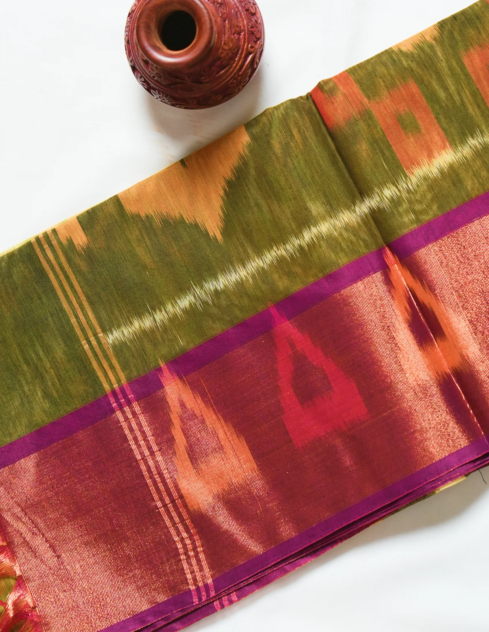 Vibrant Green Pochampally Cotton Saree - Image 3